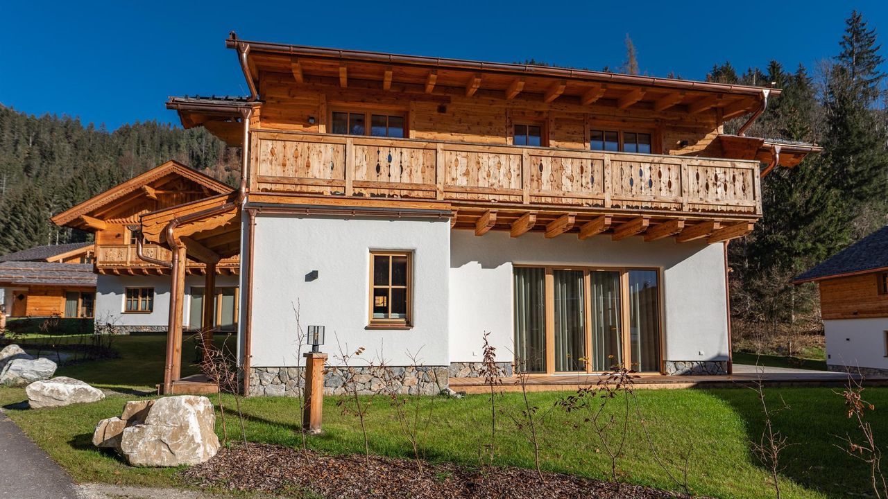 CHALET 2 / 2 Etagen CHALET 2 / 2 Etagen